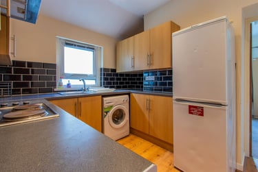2 bed house, Crwys Road, Cathays, Cardiff, CF244NR - Image 1